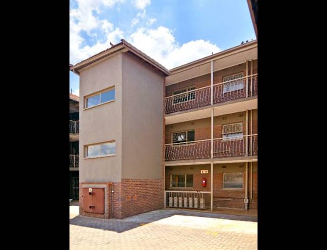 1 BEDROOM APARTMENT FOR SALE IN WINDSOR EAST